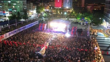Aydın'da gen&ccedil;ler, 19 Mayıs'ı coşkuyla kutladı