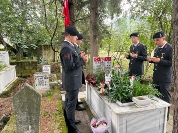 Aydın&rsquo;da jandarma &ouml;ğretmenleri unutmadı