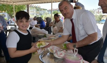 Aydın'da &ouml;ğrencilerin balık ekmek keyfi