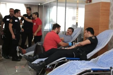 Aydın&rsquo;da polisler kan bağışında bulundu