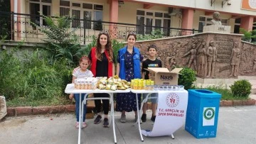 Aydın'da sınav kalemleri ihtiya&ccedil; sahibi &ouml;ğrenciler i&ccedil;in toplandı