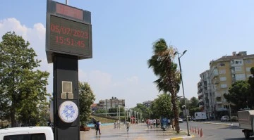 Aydın&rsquo;da termometreler 38&rsquo;i g&ouml;sterdi, vatandaşlar g&ouml;lgeye sığındı