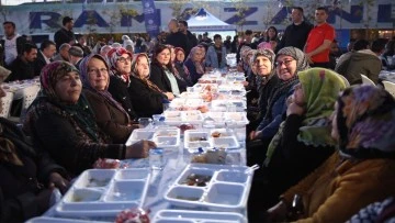 Aydın halkı, B&uuml;y&uuml;kşehir'in iftar programlarında buluşuyor