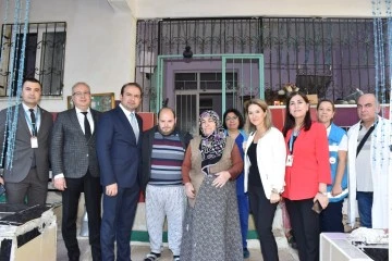 Aydın İl Sağlık M&uuml;d&uuml;r&uuml; Şenkul hasta ziyaretlerini s&uuml;rd&uuml;r&uuml;yor