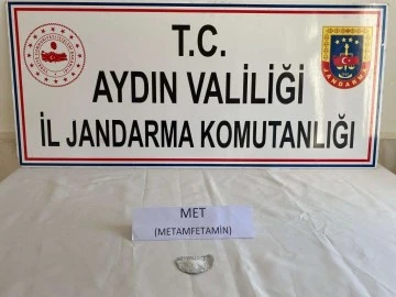 Aydın jandarması uyuşturucu kullanımı ve ticaretine ge&ccedil;it vermiyor