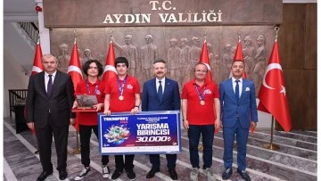 Aydın Lisesi elde ettiği başarılar ile Aydınlıları gururlandırıyor