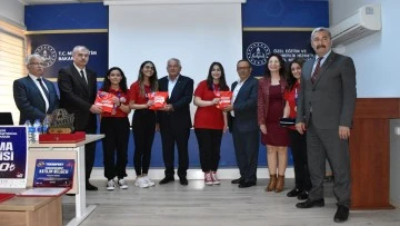 Aydın Ticaret Borsası, T&uuml;rkiye birincisi BİLSEM &ouml;ğrencilerini &ouml;d&uuml;llendirdi