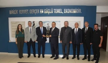 Aydın Valisi Canbolat, S&ouml;ke Ticaret Borsası ve Ticaret Odası y&ouml;netimi ile buluştu