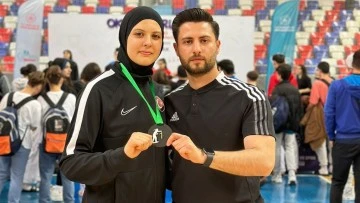 Aydınlı Elifnaz, D&uuml;nya Şampiyonluğuna bir adım daha yaklaştı