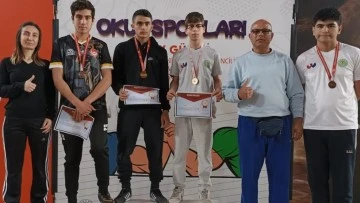 Aydınlı &ouml;ğrenciler T&uuml;rkiye finallerine katılmaya hak kazandı
