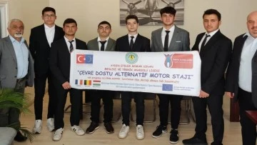Aydınlı &ouml;ğrenciler yurtdışında elektrikli ve hibrit ara&ccedil;lar &uuml;zerine staj yaptı