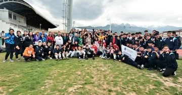 Aydınlı sporculardan madalya ş&ouml;leni