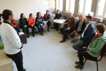 Başkan Arıkan &ouml;ğretmenleri yalnız bırakmadı