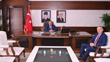 Başkan Atabay, Aydın Valisi Canbolat ile bir araya geldi