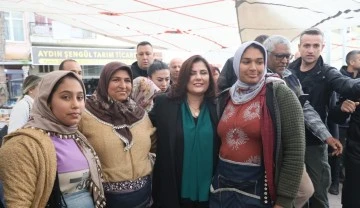 Başkan &Ccedil;er&ccedil;ioğlu, At&ccedil;a&rsquo;da vatandaşlara fide dağıttı