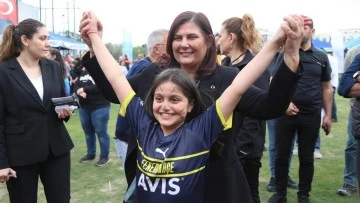 Başkan &Ccedil;er&ccedil;ioğlu, Aydın Tekstil Park&rsquo;ta &ccedil;ocuklar ve aileleriyle buluştu