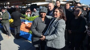 Başkan &Ccedil;er&ccedil;ioğlu Didim pazarında vatandaşlarla buluştu