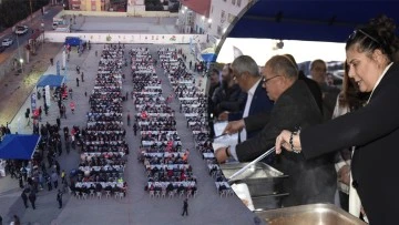Başkan &Ccedil;er&ccedil;ioğlu'na Nazilli'de vatandaşlardan yoğun ilgi