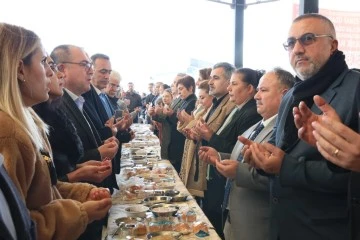 BAŞKAN &Ccedil;ER&Ccedil;İOĞLU NAZİLLİ'DE VATANDAŞLARLA BULUŞTU
