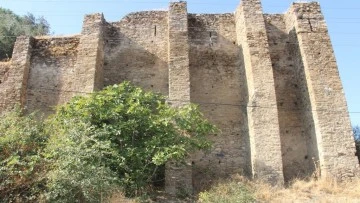 Başkan Kaplan, Cincin Kalesi'ni turizme kazandıracak