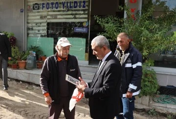 Başkan Kaplan&rsquo;ı duygulandıran s&uuml;rpriz hediye