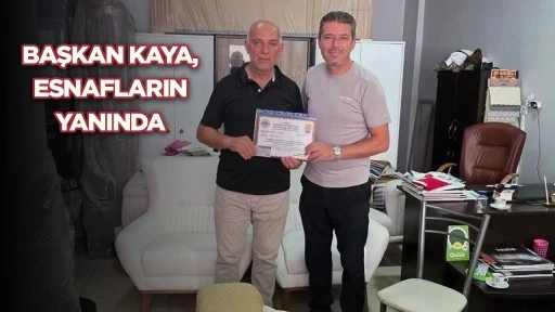 Başkan Kaya, esnafların yanında