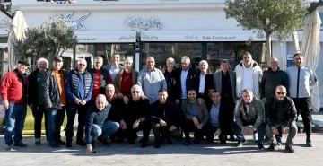 Başkan &Ouml;mer G&uuml;nel efsane futbolcularla bir araya geldi