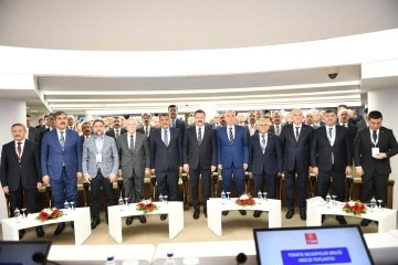 Başkan &Ouml;zcan&rsquo;ın da imzasının bulunduğu &ouml;nerge kabul edildi