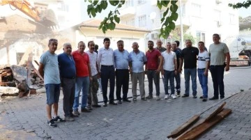 Başkan &Ouml;zcan Zafer Mahallesi'nin sorununa neşter vurdu