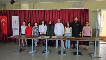 Buharkent&rsquo;in taze inciri en tatlı haliyle yarıştırıldı