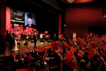 B&uuml;y&uuml;kşehir, Atat&uuml;rk'&uuml; t&uuml;rk&uuml;lerle andı