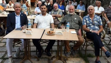 Caz m&uuml;ziğin efsanesi &lsquo;Maffy&rsquo; Kuşadası&rsquo;nda anıldı