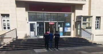 &Ccedil;eşitli su&ccedil;lardan aranan 7 şahıs yakalandı