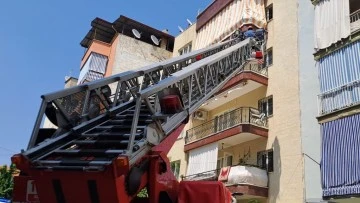 &Ccedil;evreye yayılan k&ouml;t&uuml; koku ekipleri harekete ge&ccedil;irdi