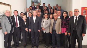 CHP Genel Başkan Yardımcısı B&uuml;lent Tezcan: &lsquo;EŞİTLİĞİN, &Ouml;ZG&Uuml;RL&Uuml;Ğ&Uuml;N, DEMOKRASİNİN, ZENGİNLİĞİN, REFAHIN H&Acirc;KİM OLDUĞU BİR T&Uuml;RKİYE KURACAĞIZ&rsquo;