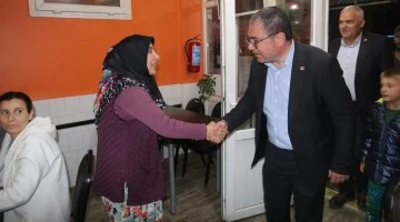 CHP'Lİ KARAKOZ K&Ouml;Y K&Ouml;Y DOLAŞIYOR, &Ccedil;ALIŞKANLIĞIYLA &Ouml;RNEK OLUYOR