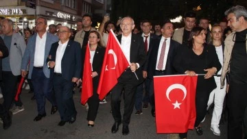 CHP Lideri Kılı&ccedil;daroğlu, Aydın&rsquo;daki Zafer Y&uuml;r&uuml;y&uuml;ş&uuml;&rsquo;ne katıldı