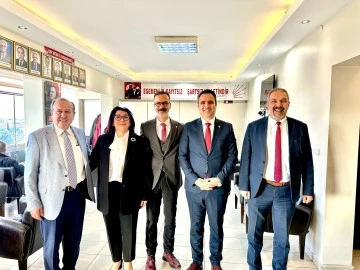 CHP'nin aday belirleme m&uuml;lakatı &ouml;ncesi birlik mesajı