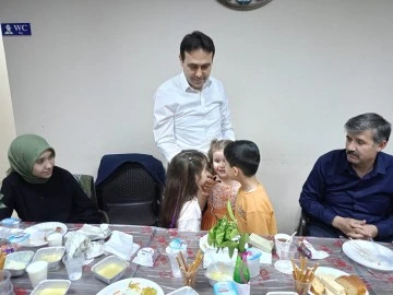 &Ccedil;ine'de &ccedil;ocuklar iftarda buluştu