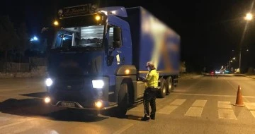 &Ccedil;ine'de kamyonlar denetimden ge&ccedil;ti