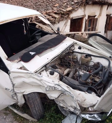 &Ccedil;ine'de trafik kazası: 1 yaralı