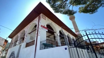 Dedek&ouml;y Cihanoğlu Cami, 667 yıldır ihtişamını koruyor
