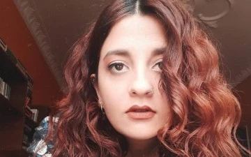 Didim'de balkondan d&uuml;şen gen&ccedil; kız hayatını kaybetti