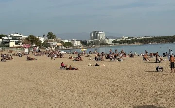 Didim'de Kasım ayında deniz keyfi