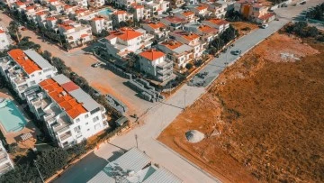 Didim&rsquo;de yol &ccedil;alışmaları devam ediyor