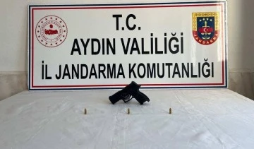 Didim&rsquo;deki ş&uuml;phelilerin &uuml;zerinde silah ele ge&ccedil;irildi