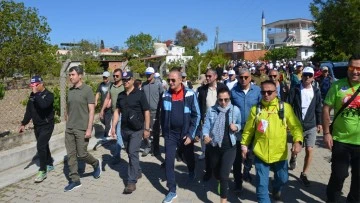 Didim Vegfest&rsquo;te geleneksel kutsal yol y&uuml;r&uuml;y&uuml;ş&uuml; ger&ccedil;ekleştirildi