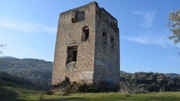Donduran Kulesi, g&uuml;&ccedil;lendirme bekliyor
