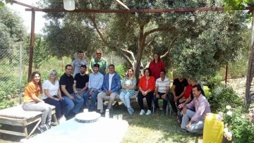 Efeler'de 4 bin 300 kuşkonmaz fidesi dağıtıldı