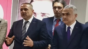 Efeler'den Abak&rsquo;a sevgi seli